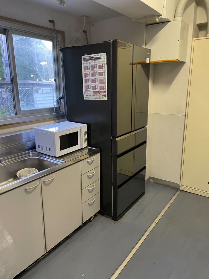 各階に一台ある共用の冷蔵庫と電子レンジ